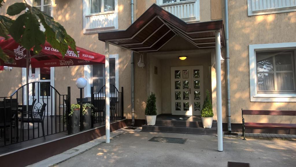 Hotel Thelena Tolna Exterior photo